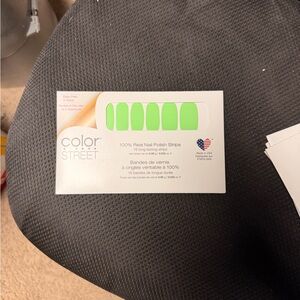 Color Street Vibrant Green Nail Strips